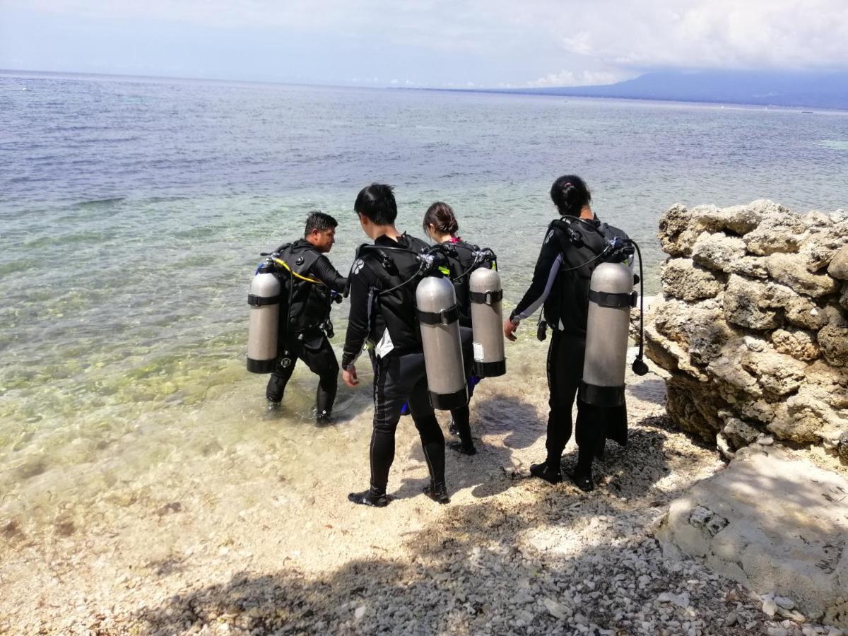 Southseas Beach Resort And Dive Center Santander Εξωτερικό φωτογραφία