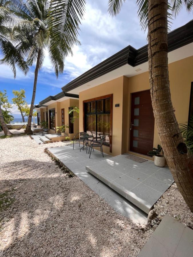 Southseas Beach Resort And Dive Center Santander Εξωτερικό φωτογραφία