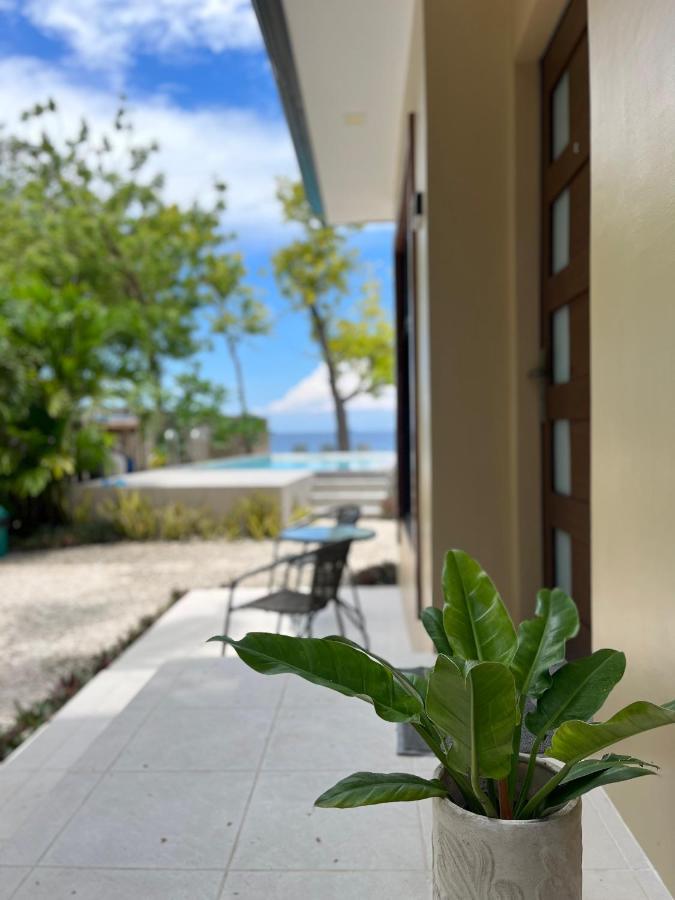 Southseas Beach Resort And Dive Center Santander Εξωτερικό φωτογραφία