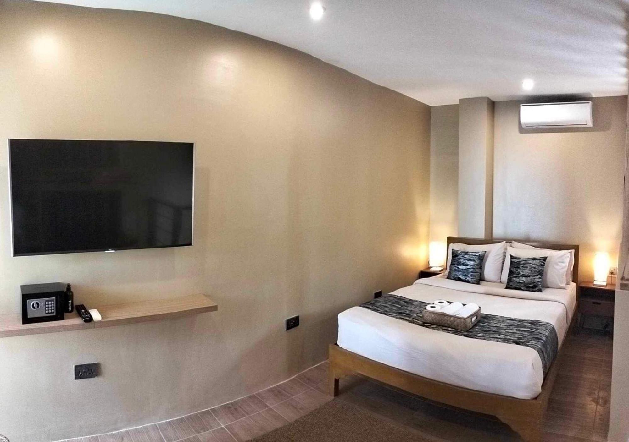 Southseas Beach Resort And Dive Center Santander Εξωτερικό φωτογραφία