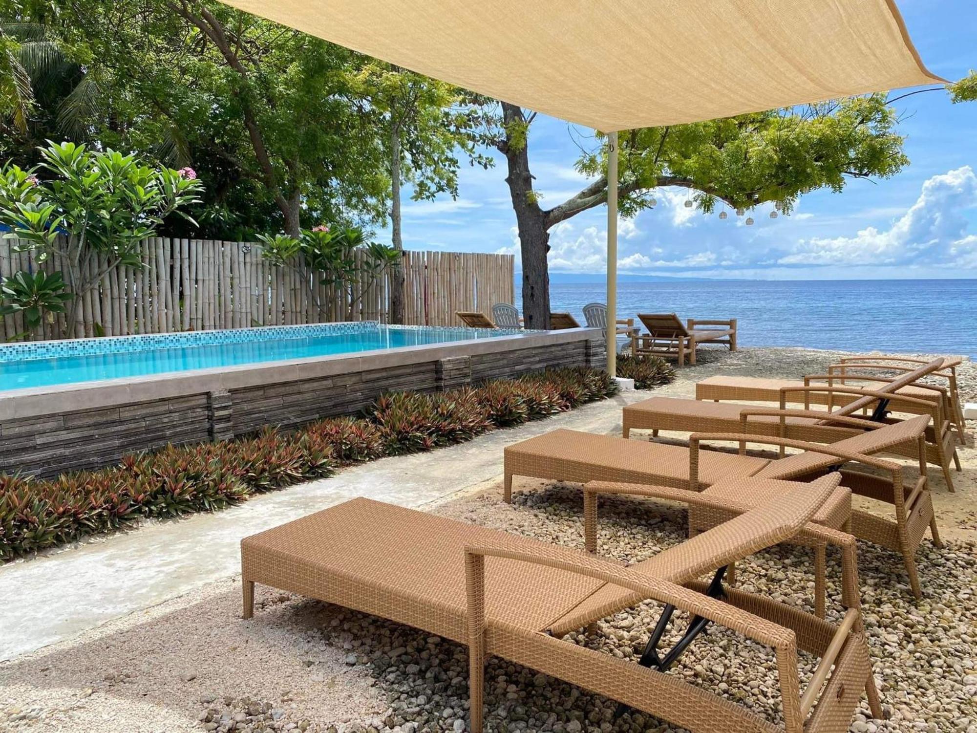 Southseas Beach Resort And Dive Center Santander Εξωτερικό φωτογραφία